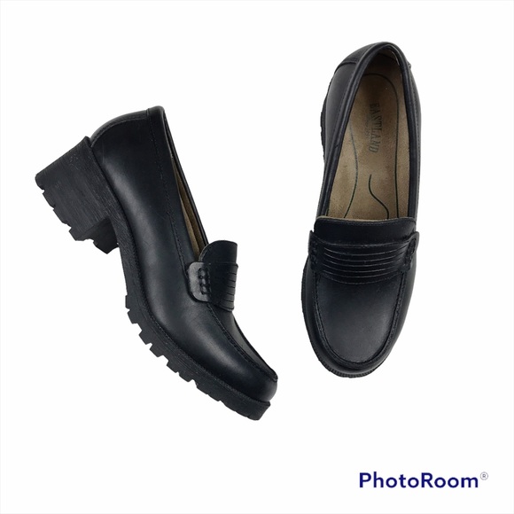 Eastland Newbury Black Leather Heeled Loafer - Picture 1 of 13